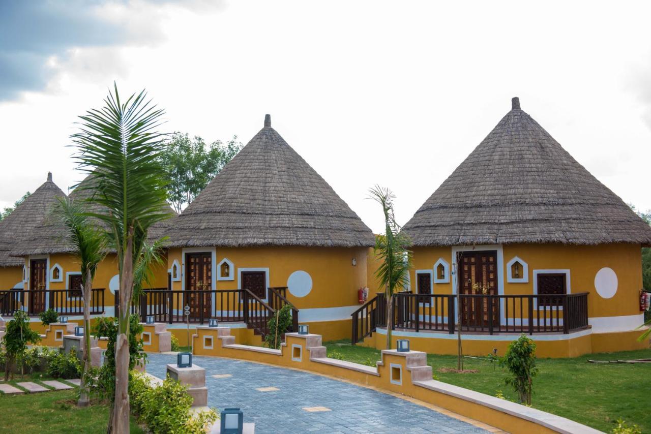 Sun Hotel And Resort, Mount Abu Ābu Road Exterior photo
