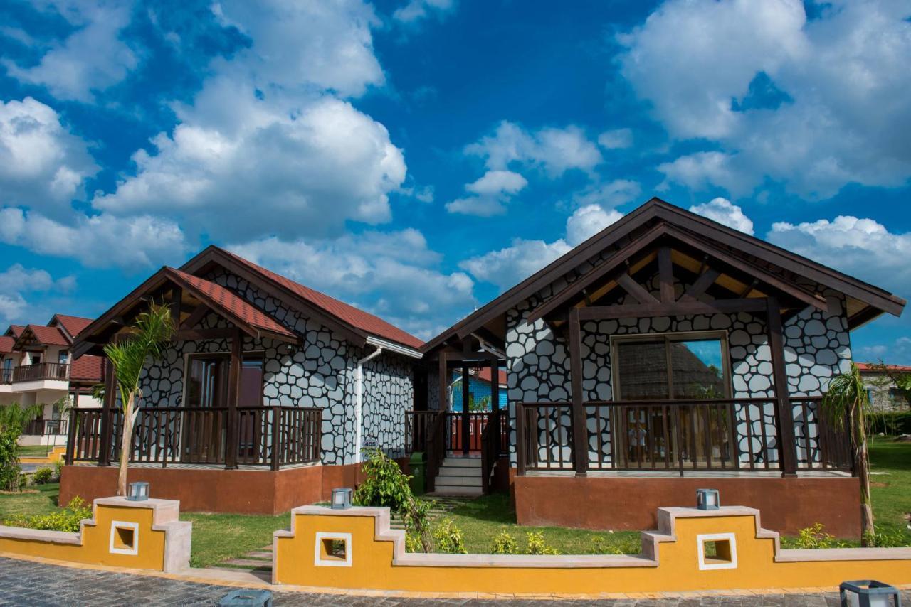 Sun Hotel And Resort, Mount Abu Ābu Road Exterior photo