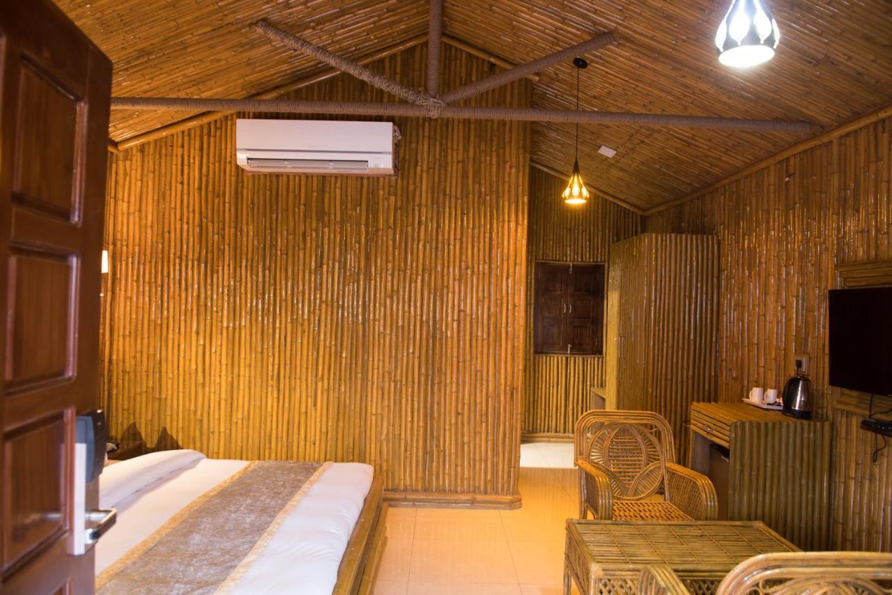Sun Hotel And Resort, Mount Abu Ābu Road Exterior photo