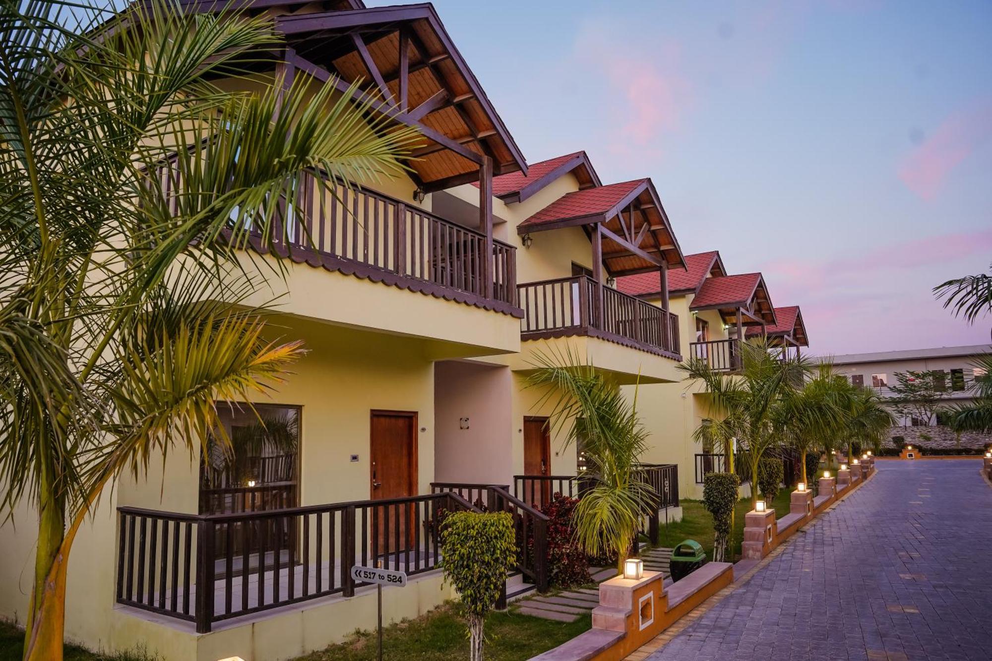 Sun Hotel And Resort, Mount Abu Ābu Road Exterior photo