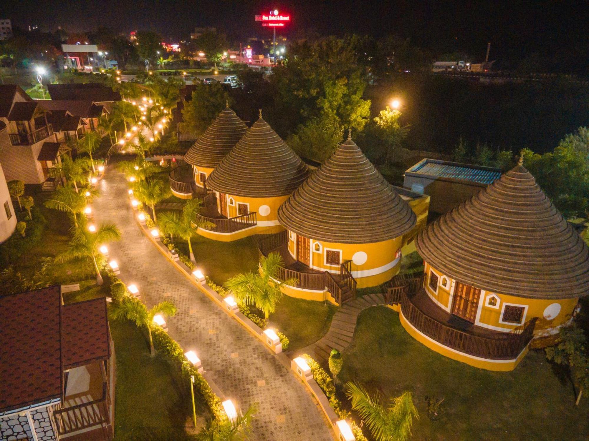 Sun Hotel And Resort, Mount Abu Ābu Road Exterior photo